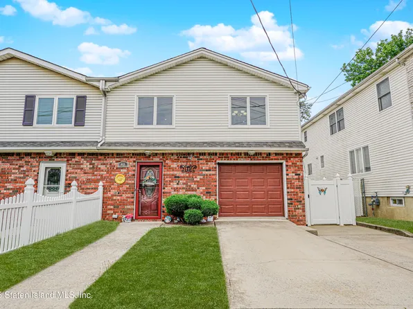 11 Seguine Pl, Staten Island, NY 10312