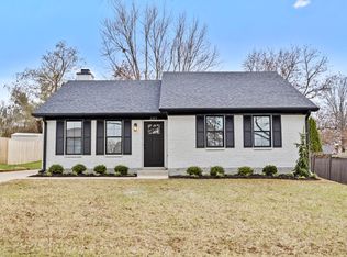 2395 Stonewood Ln, Lexington, KY 40509