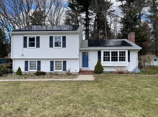 36 Avondale Rd, Longmeadow, MA 01106
