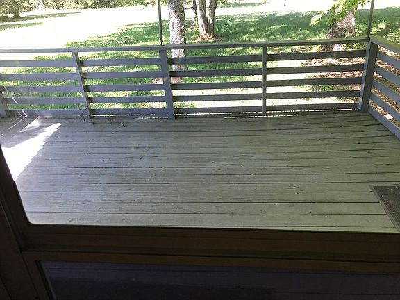 Covered back deck. 