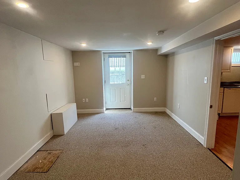 18A Silver Lake Ave #A — Photo 6