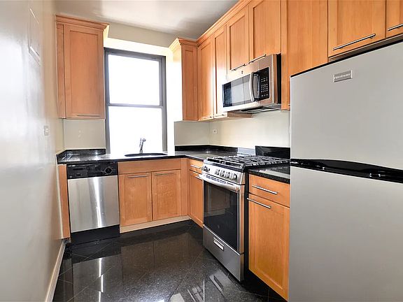 5th image of 166 2nd Ave APT 15K