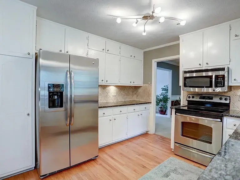 6720 Ramundo Dr — Photo 8