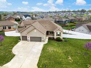 16918 Meadow Creek Cir, Belton, MO 64012