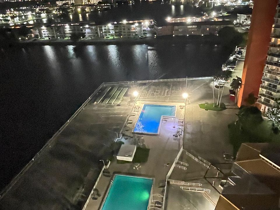 1st image of 1301 Miami Gardens Dr APT 1615W