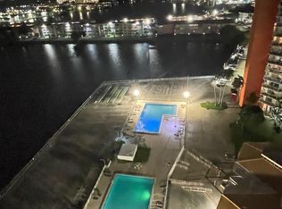 1301 Miami Gardens Dr APT 1615W, Miami, FL 33179