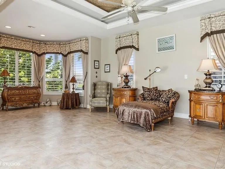 1524 Columbian Dr — Photo 29
