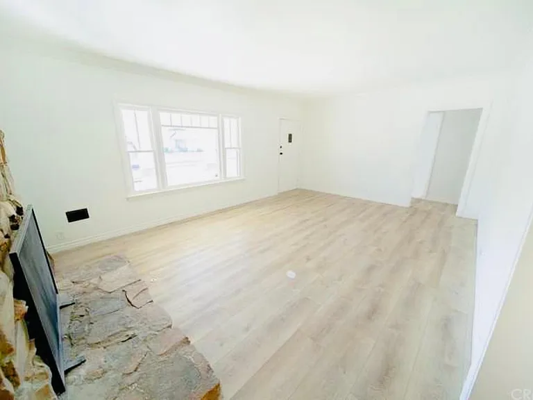4362 Val Verde Ave — Photo 6