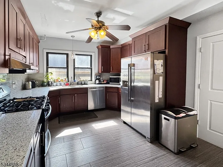 113 Van Winkle Ave #B — Photo 9