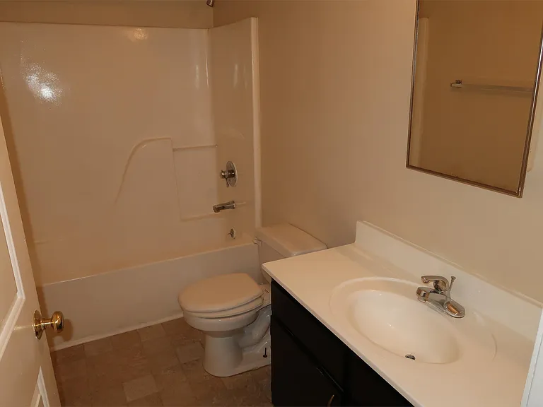 4111 Blue Lick Ct #5 — Photo 5