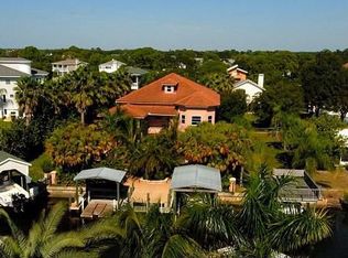 179 Shore Dr, Palm Harbor, FL 34683