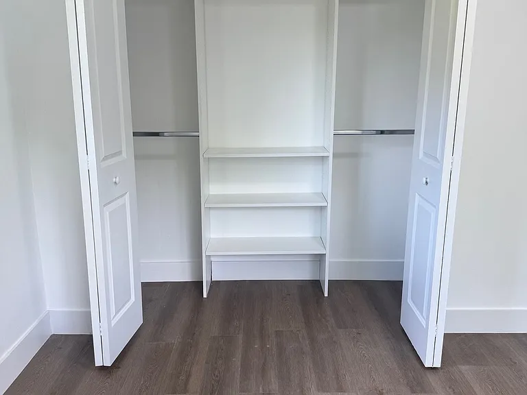 23012 Seneca Ave #2 — Photo 9