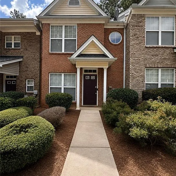 2025 Austin Park Cir — Photo 1