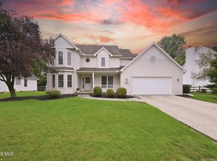 8127 Silverstone Dr, Waterville, OH 43566
