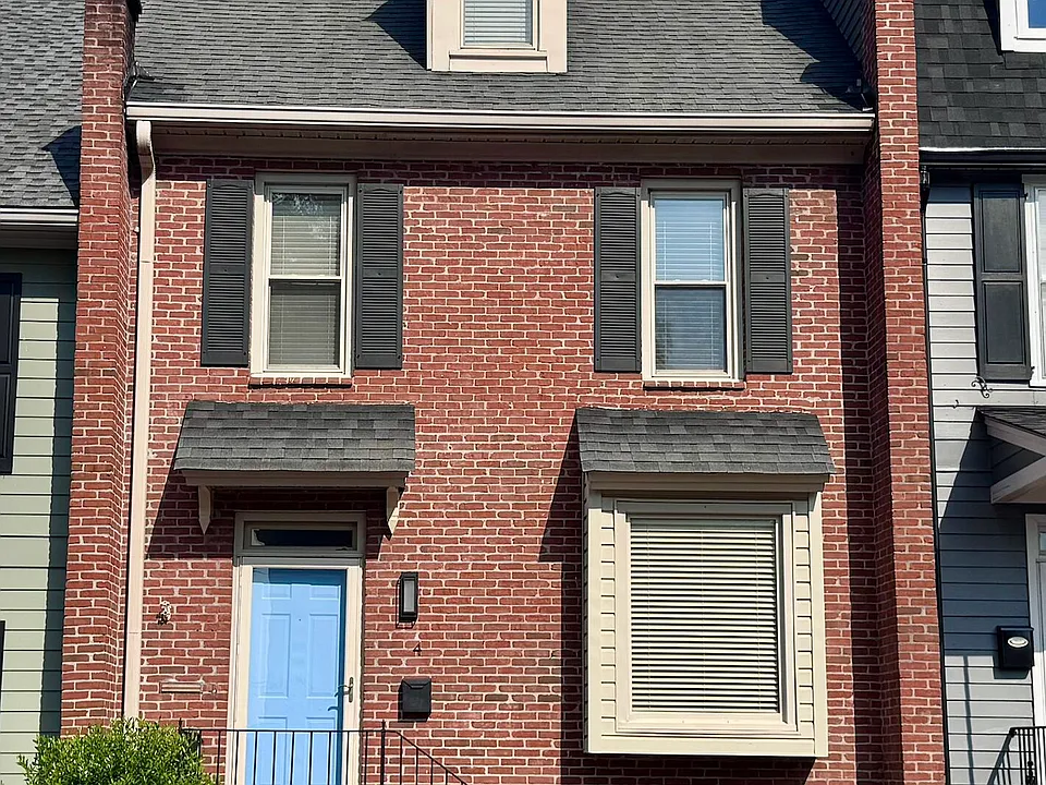 311 E 2nd Ave #4