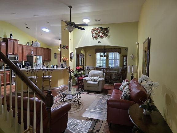 5th image of 1575 Berkshire Ave. #1575 Berkshire Ave