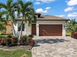 845 101st Ave N, Naples, FL 34108