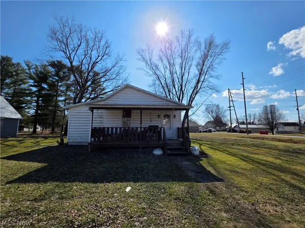 6910 Elm St, Roseville, OH 43777