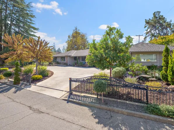 20135 Chateau Dr, Saratoga, CA 95070