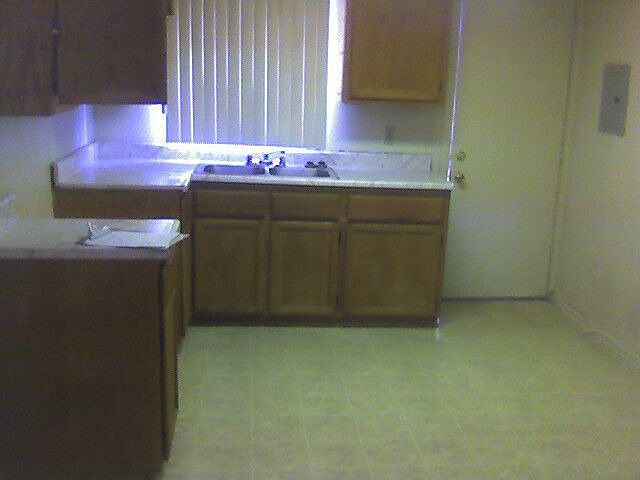 1st image of 1122 W 60th Pl
