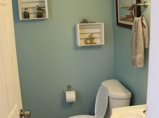 16 Emanuel Dr, Brunswick, ME 04011