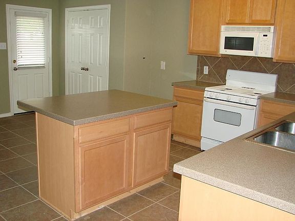 5th image of 10203 Sulphur Stream Dr