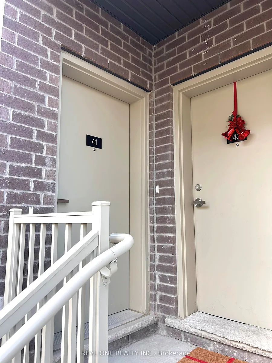 Building Photo - 15 William Jackson Way #41