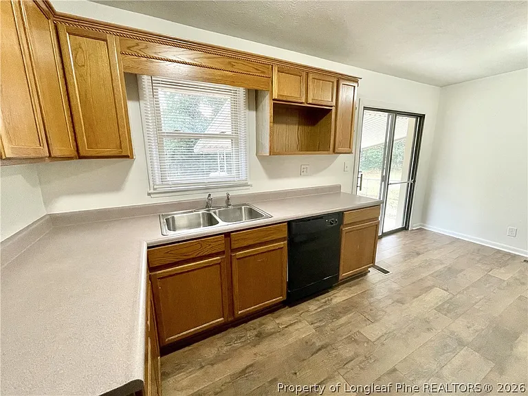 575 Braxton Blvd — Photo 4