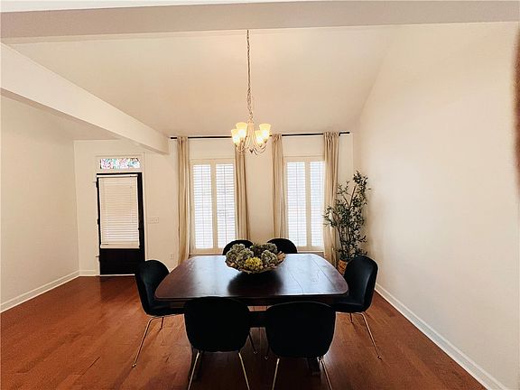 4th image of 1110 Grayton Ct