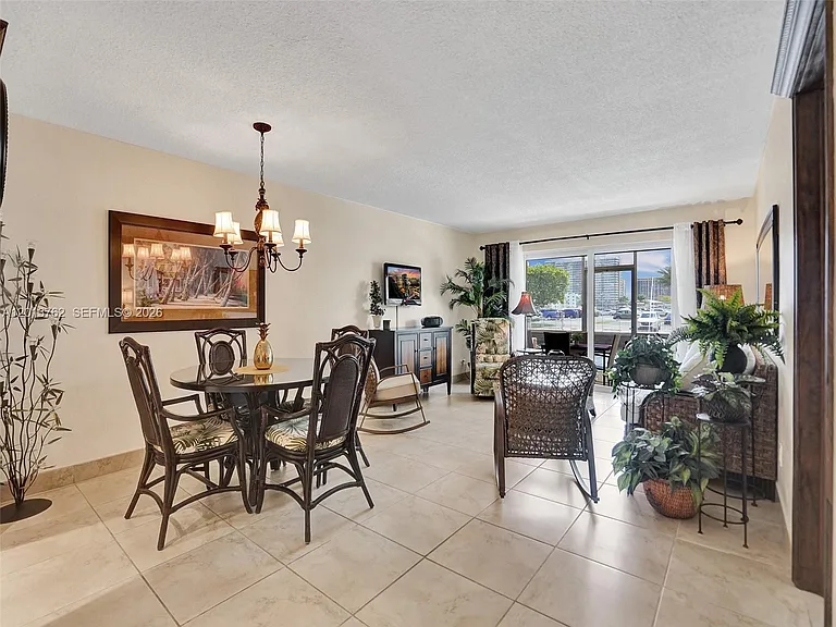 2600 Diana Dr #105 — Photo 16