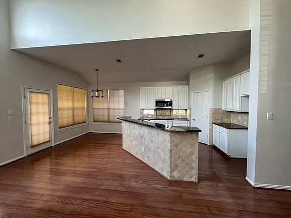 5th image of 11720 Cotswold Dr