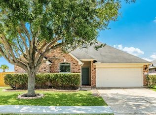 1 Palomar Dr, Manvel, TX 77578