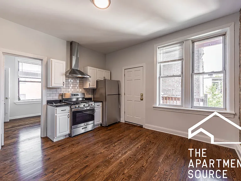 2842 W Augusta Blvd #3E — Photo 3