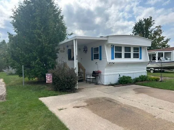 8534 Park Ave, Petoskey, MI 49770