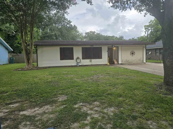 31 Circle E, Orange, TX 77630