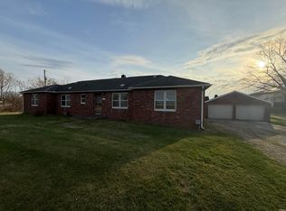 2755 S Main Street Rd, Vincennes, IN 47591