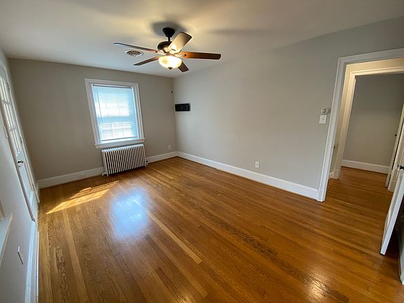 2nd image of 3856 Brook Rd APT B