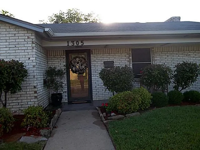 1305 Old Mill Run photo 1