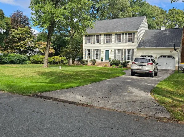 7683 Water Oak Point Rd, Pasadena, MD 21122