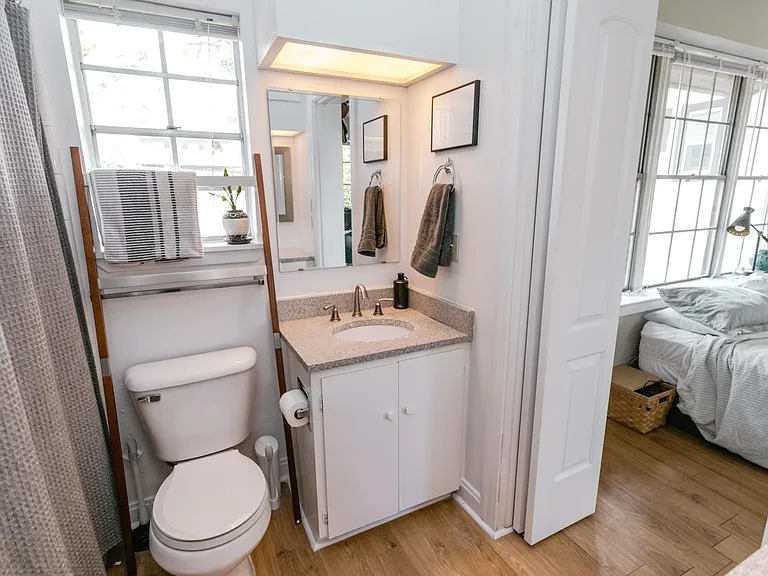 3506 Enfield Rd #201 — Photo 4
