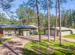 22946 Forest Rd, Rapid City, SD 57702