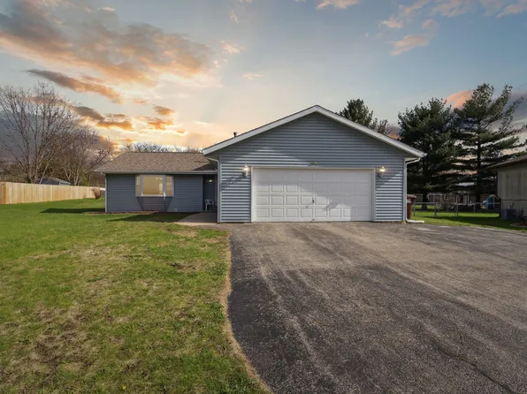 6324 Weathervane Ln, Machesney Park, IL 61115