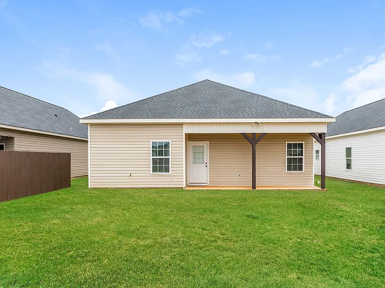 219 Beau Claire Cir — Photo 15