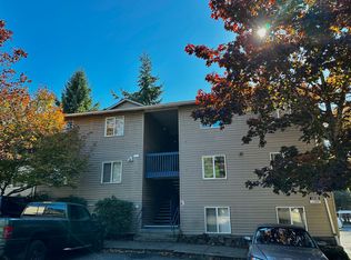 Ridgeline Apartments Assigned Parking and In-Unit Washer & Dryer, Everett, WA 98204
