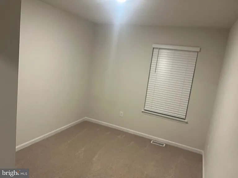 224 Caterpillar Dr — Photo 9