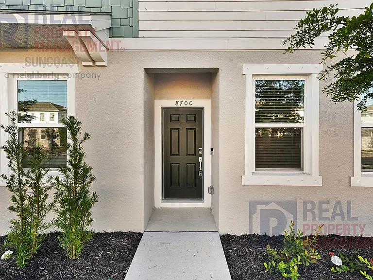 8700 Daybreak St — Photo 2