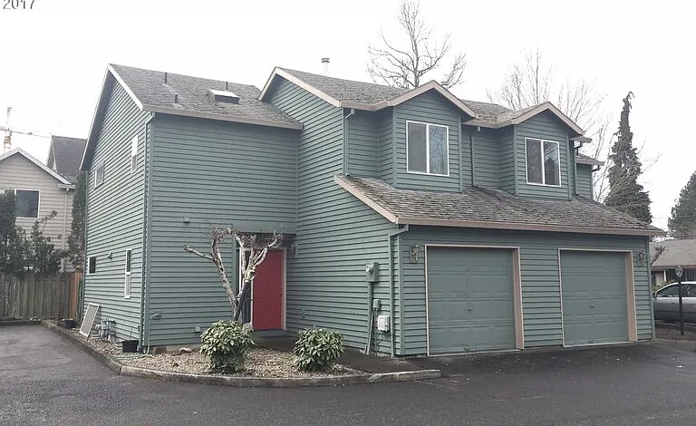 522 SW 150th Ave — Photo 2