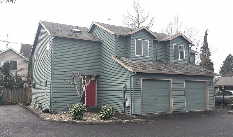 2nd image of 522 SW 150th Ave