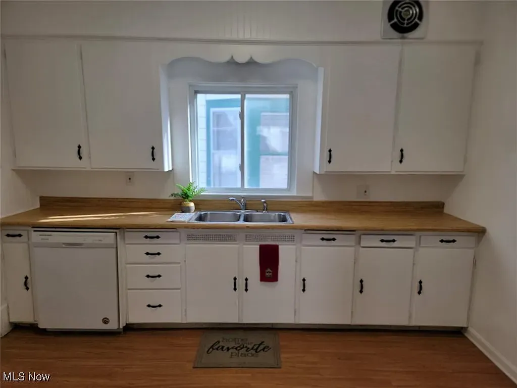 3 bed, 1338 sqft, $1,500 — Photo 2