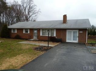 3289 Grit Rd, Hurt, VA 24563
